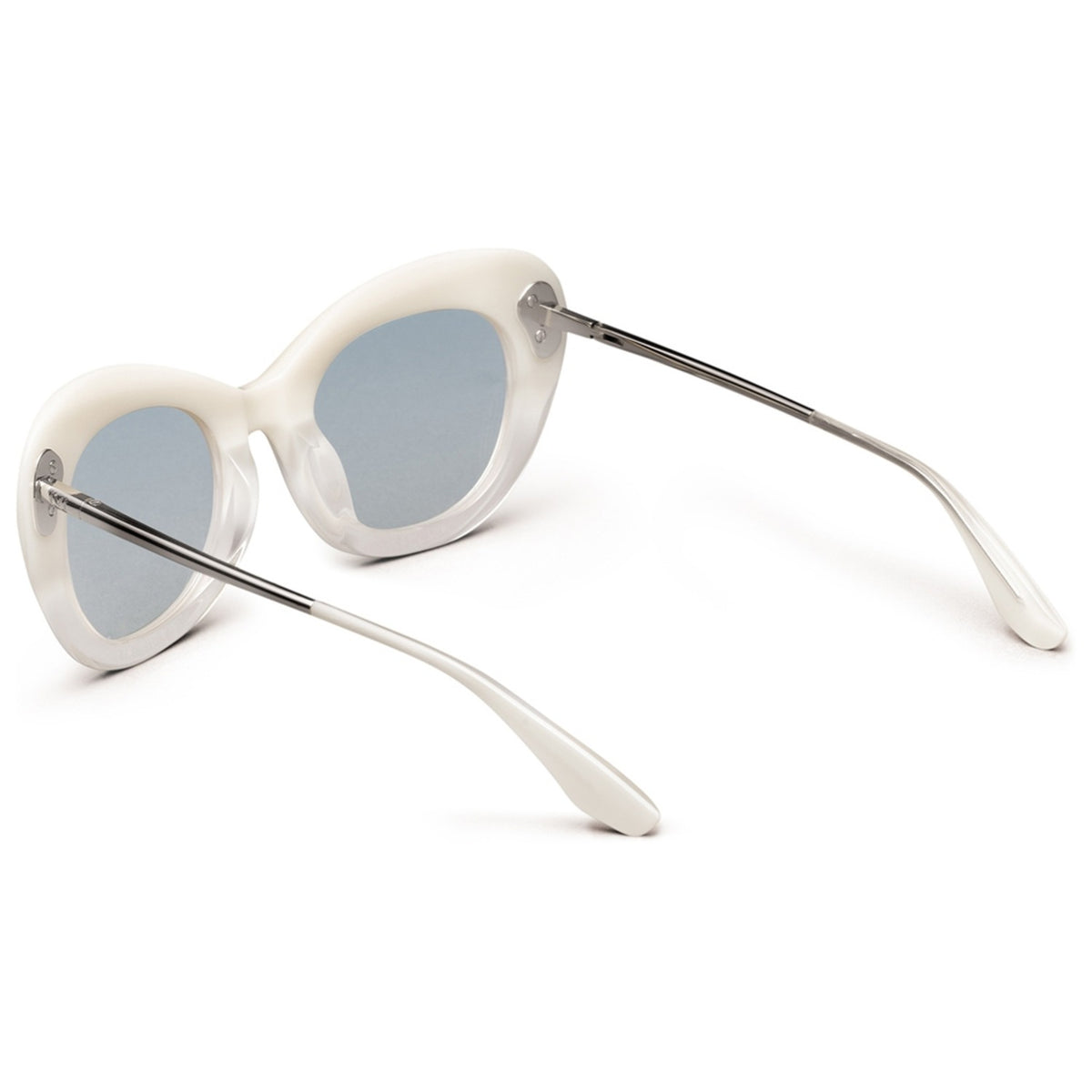 Faye Ivory Fade - Chrome